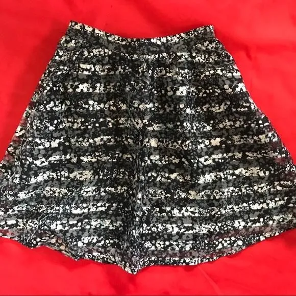 Product image for Xs black and white skater skirt