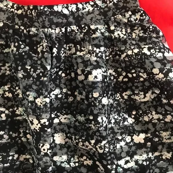 Listing Image Blurred Background