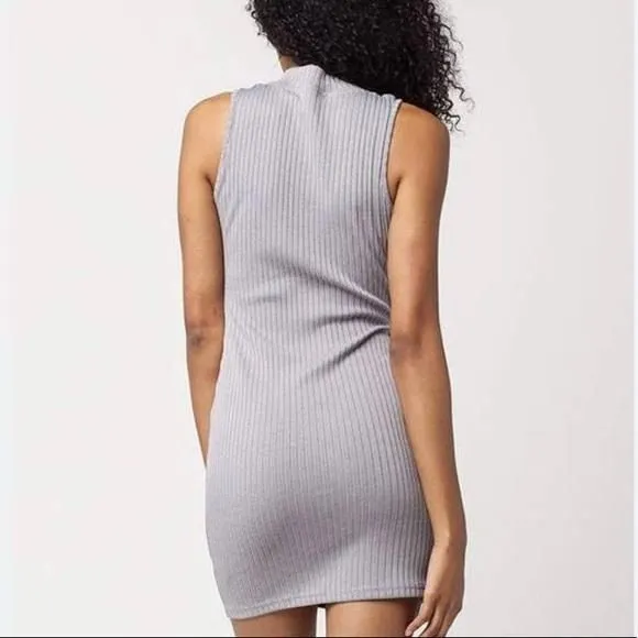Listing Image Blurred Background