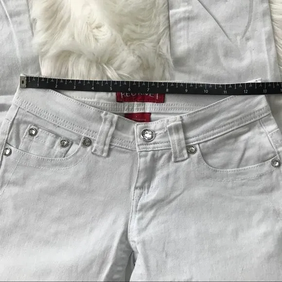 Listing Image Blurred Background