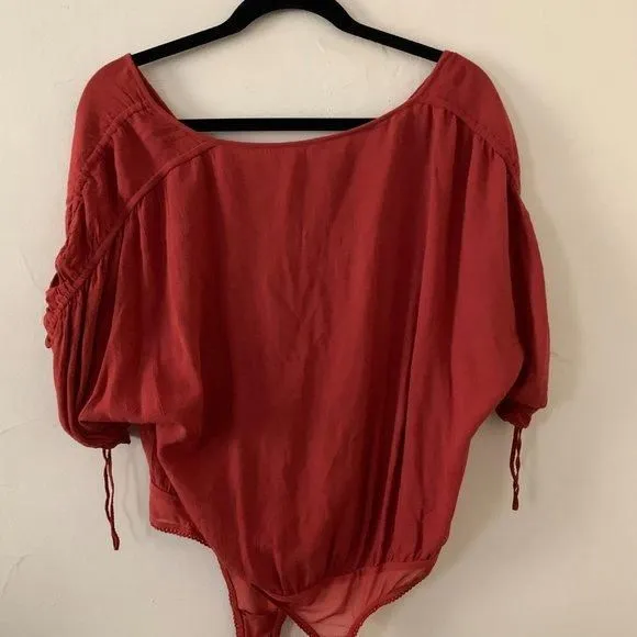 Listing Image Blurred Background