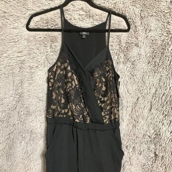 Listing Image Blurred Background