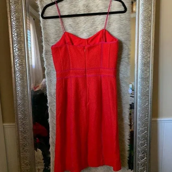 Listing Image Blurred Background