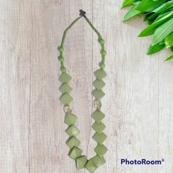 Product image for Green. Vintage necklace so cute