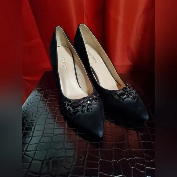 Product image for Nine West Suede Leather Black Gemed Heels size 7.5