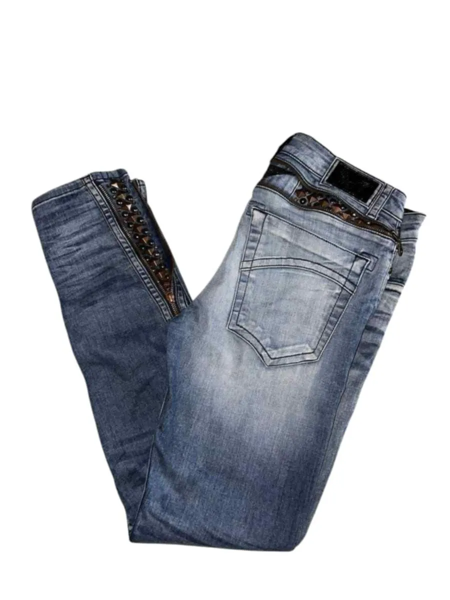 Product image for Robin's Jean Women's Jeans 33x32 Light Wash Studded Wings Zipper Detail  - 33x32 - Bottoms - pre-owned---good - Robin's Jean