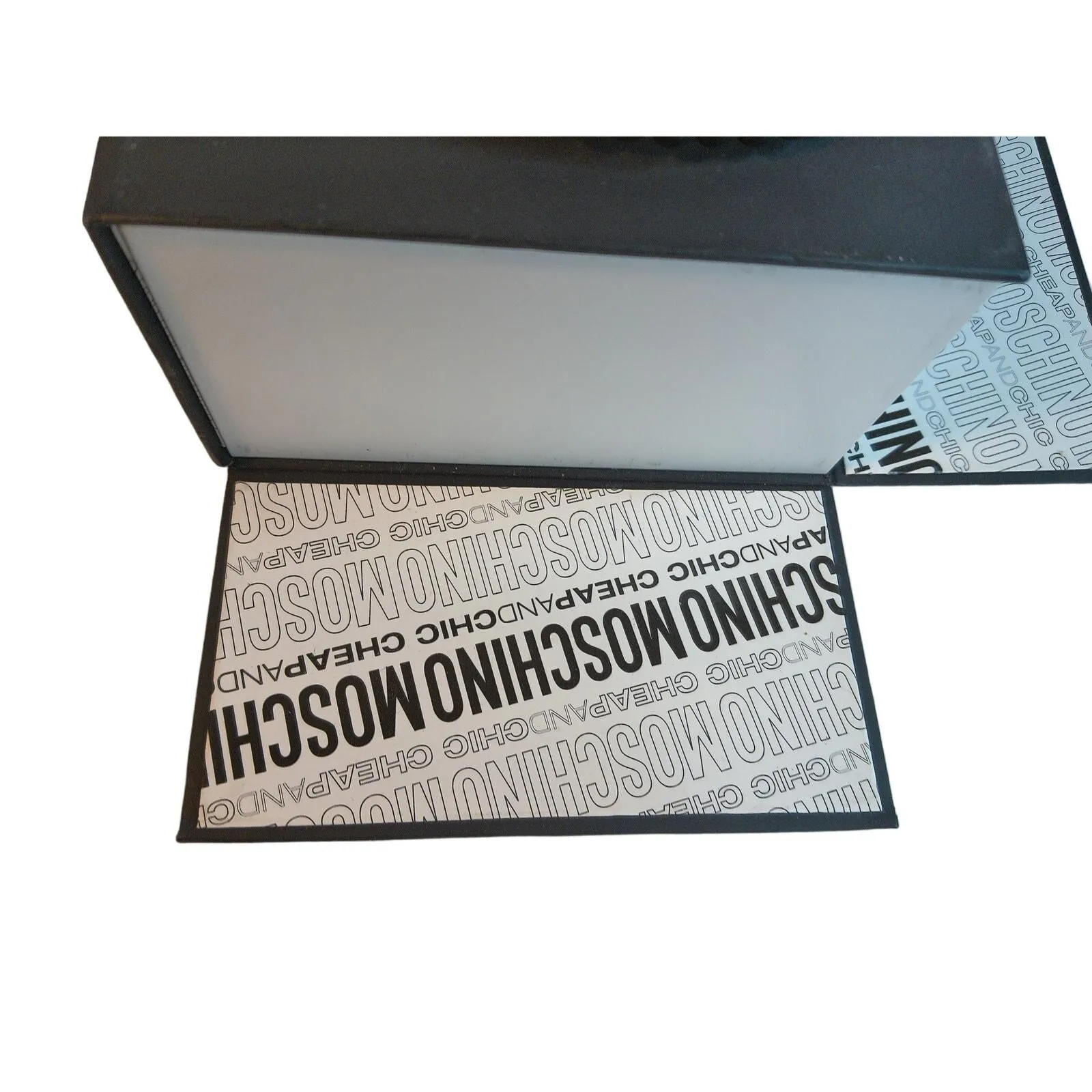 Listing Image Blurred Background