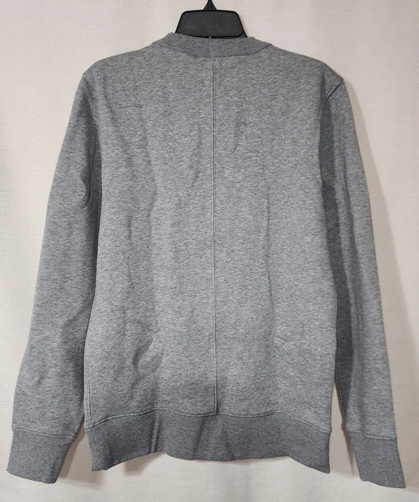 Listing Image Blurred Background