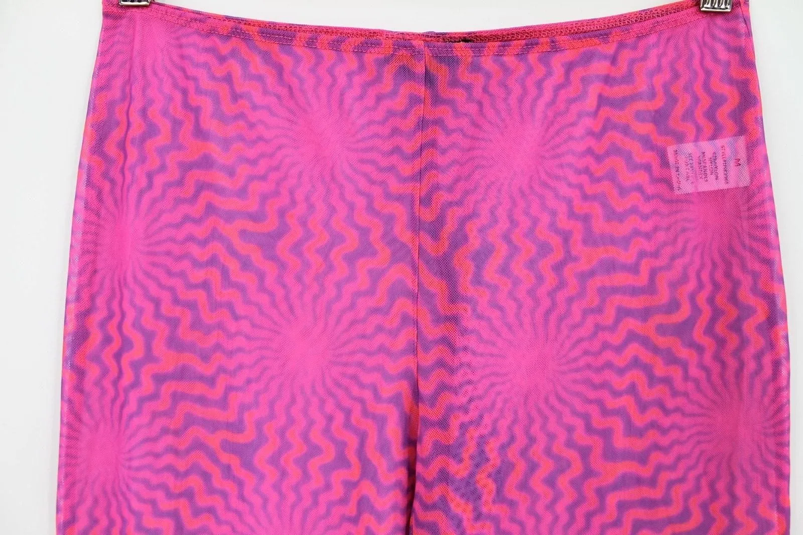 Listing Image Blurred Background