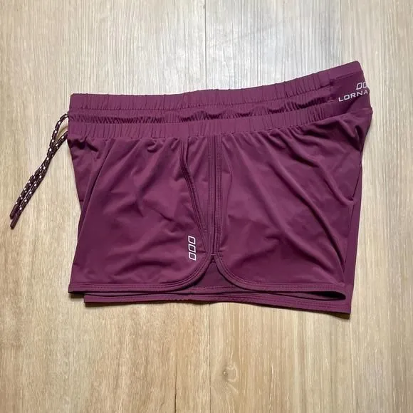 Product image for LORNA JANE  Easy Breezy Lightweight Run Short