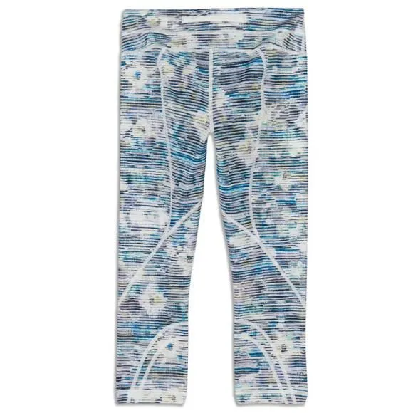 Product image for Lululemon Run: Inspire Crop II All Full-On Luxtreme *VERY RARE *