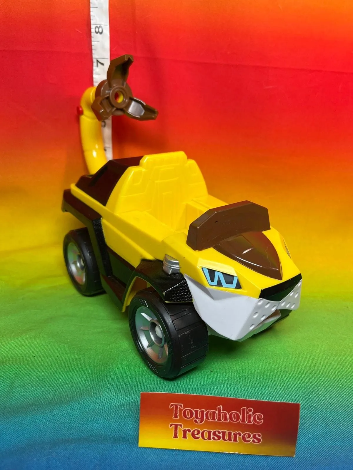 Product image for Paw Patrol Cat Pack Leo's Feature Vehicle