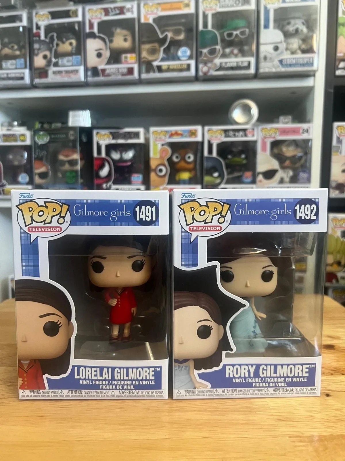 Product image for NEW IN HAND Lorelai & Rory Gilmore Girls 25th Anniversary Funko Pop #1491 #1492