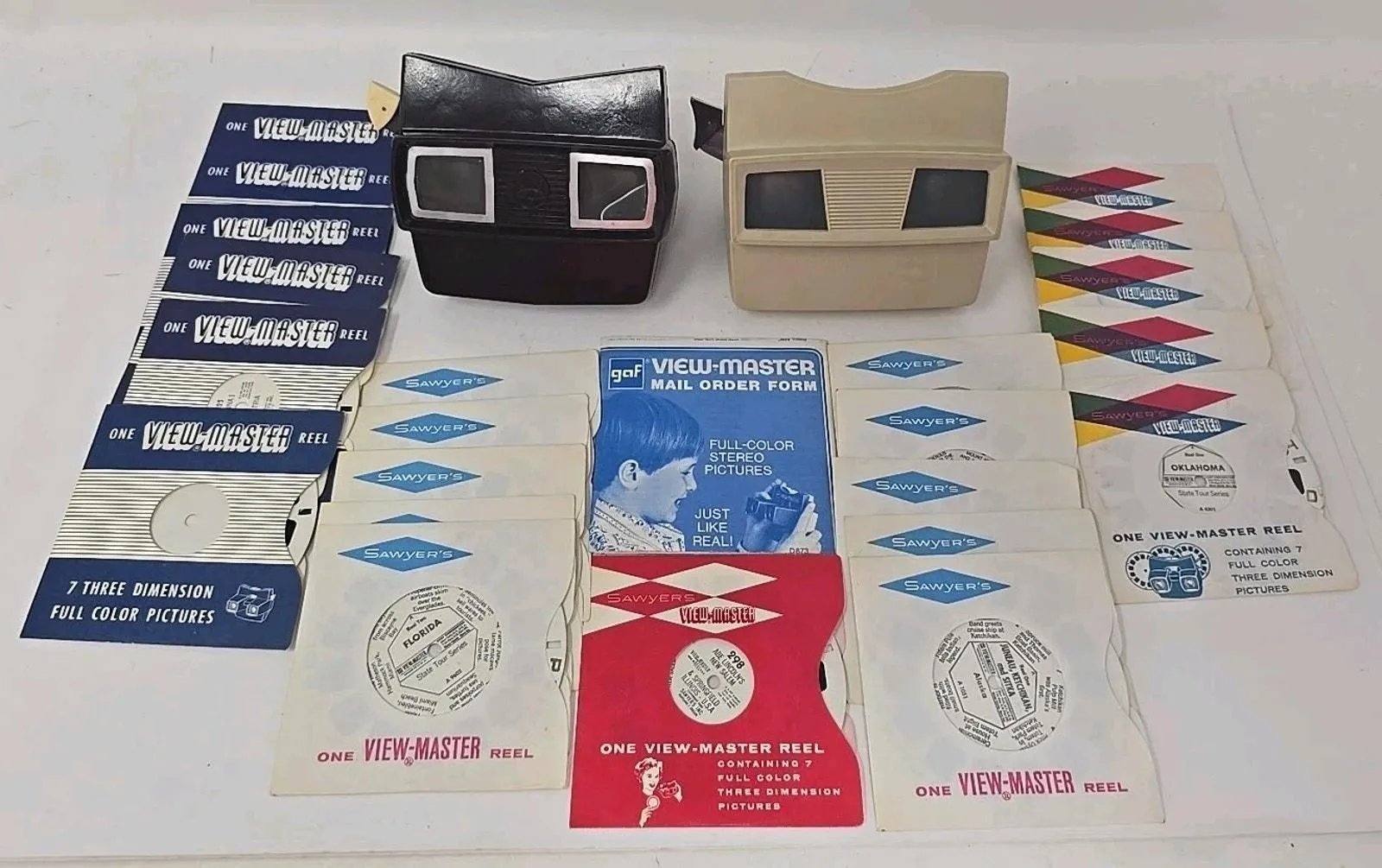 Product image for PV09314 Vintage Sawyer View Master LOT - 2 Viewers and 22 Reels U306