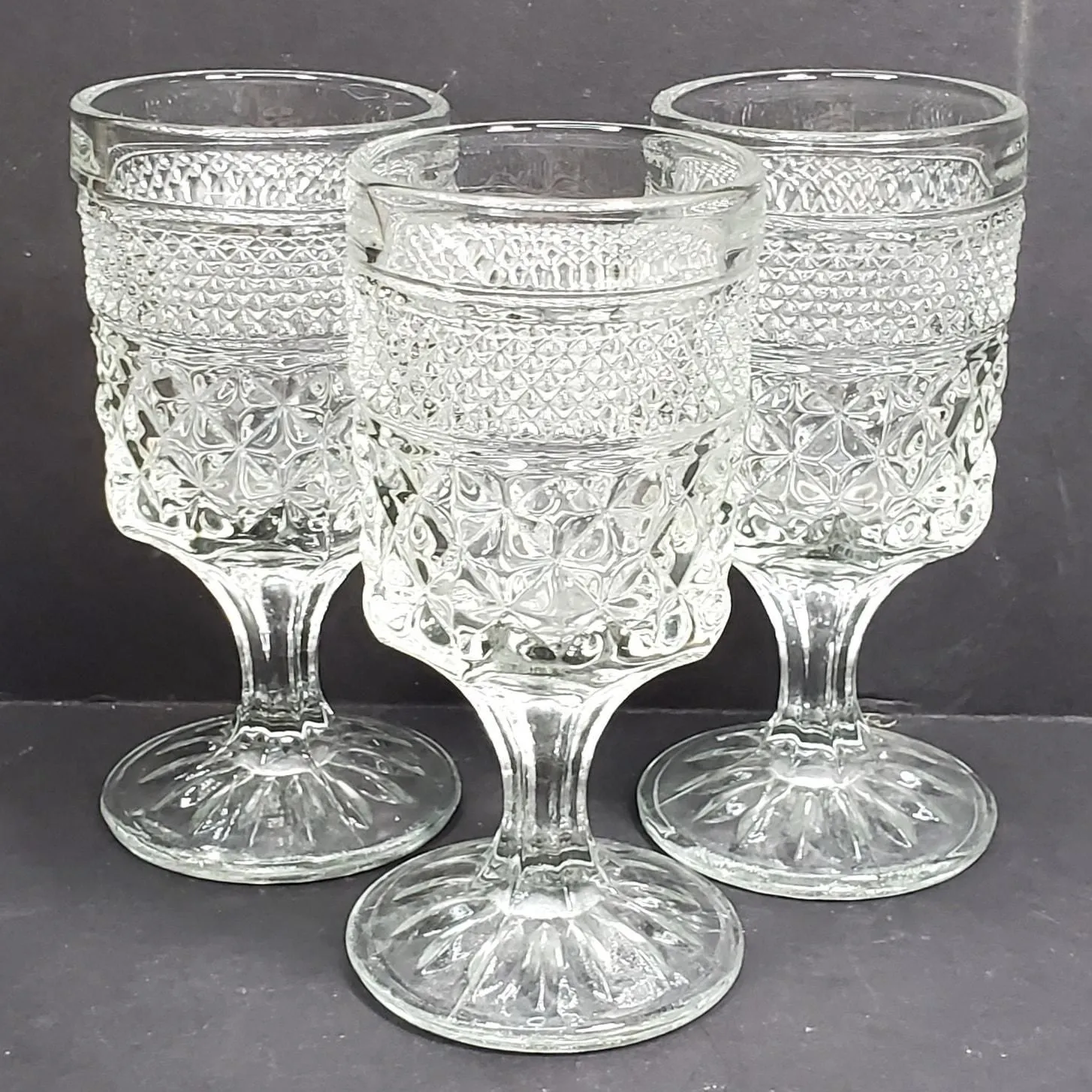 Product image for Vtg Anchor Hocking Set of 4 Wexford 4 oz Water Goblets Beverage Glasses 5.5” - pre-owned---good