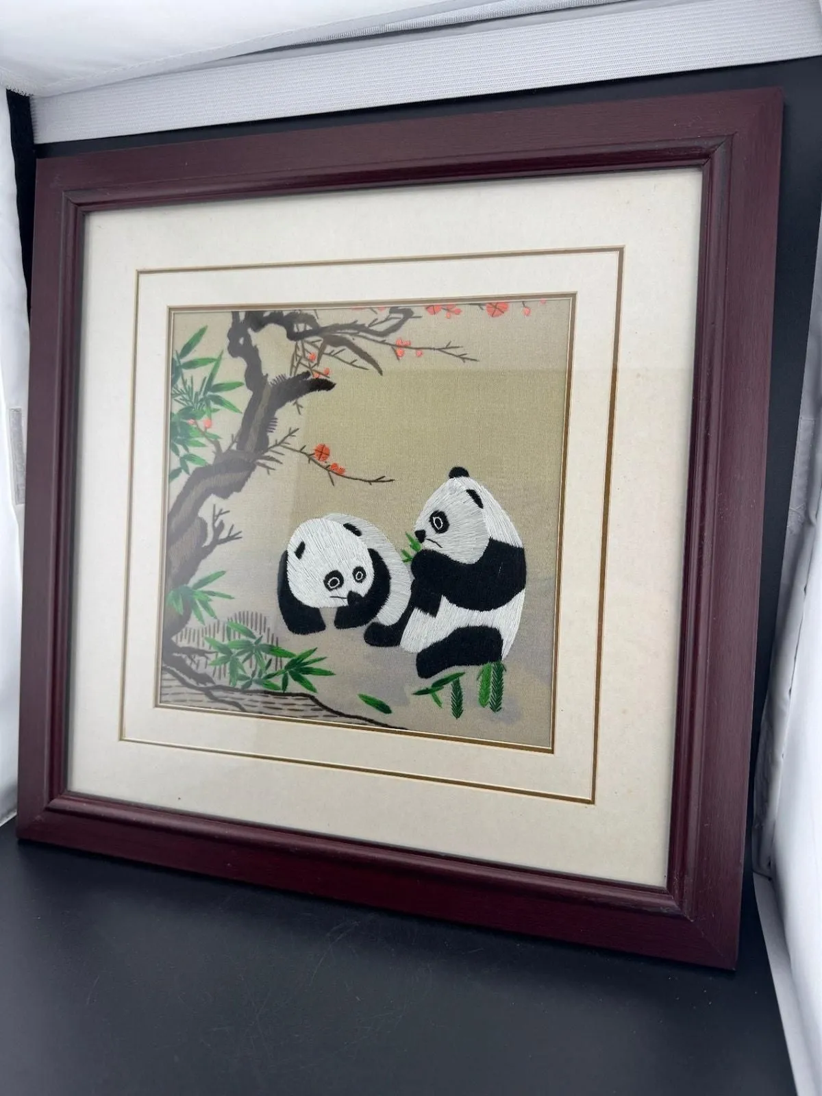 Listing Image Blurred Background