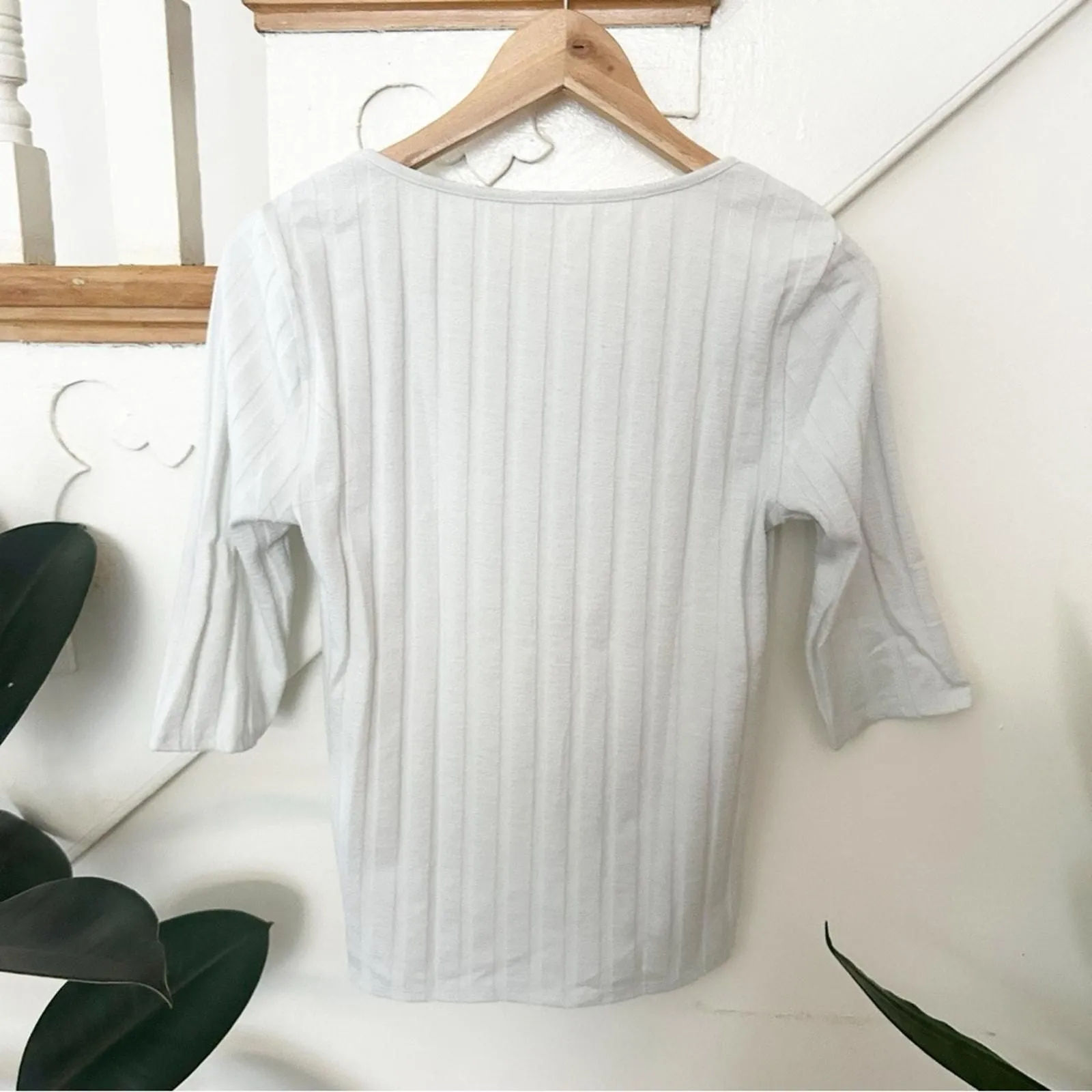Listing Image Blurred Background