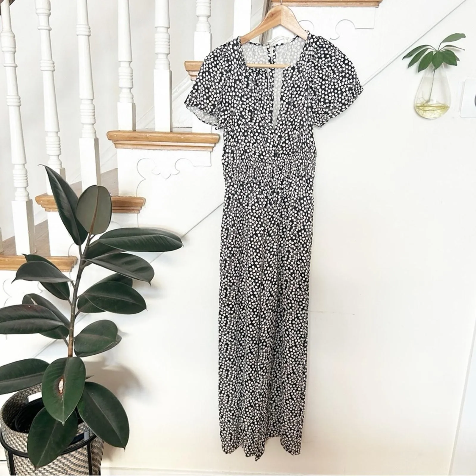 Product image for Anthropologie Black White Floral Print Jumpsuit Smocked Waist Pockets Size XXS - new-without-tags - Anthropologie