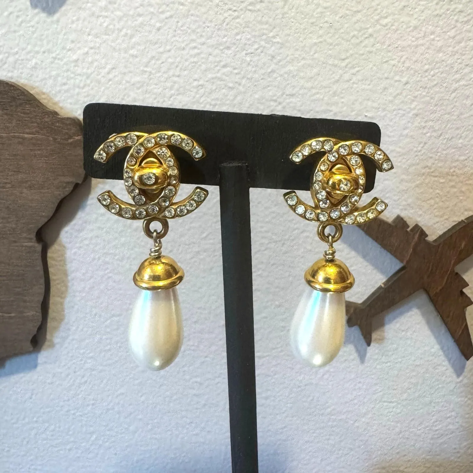 Product image for Chanel Vintage Rhinestone and Faux Pearl Turnlock Clip On Earrings 96A