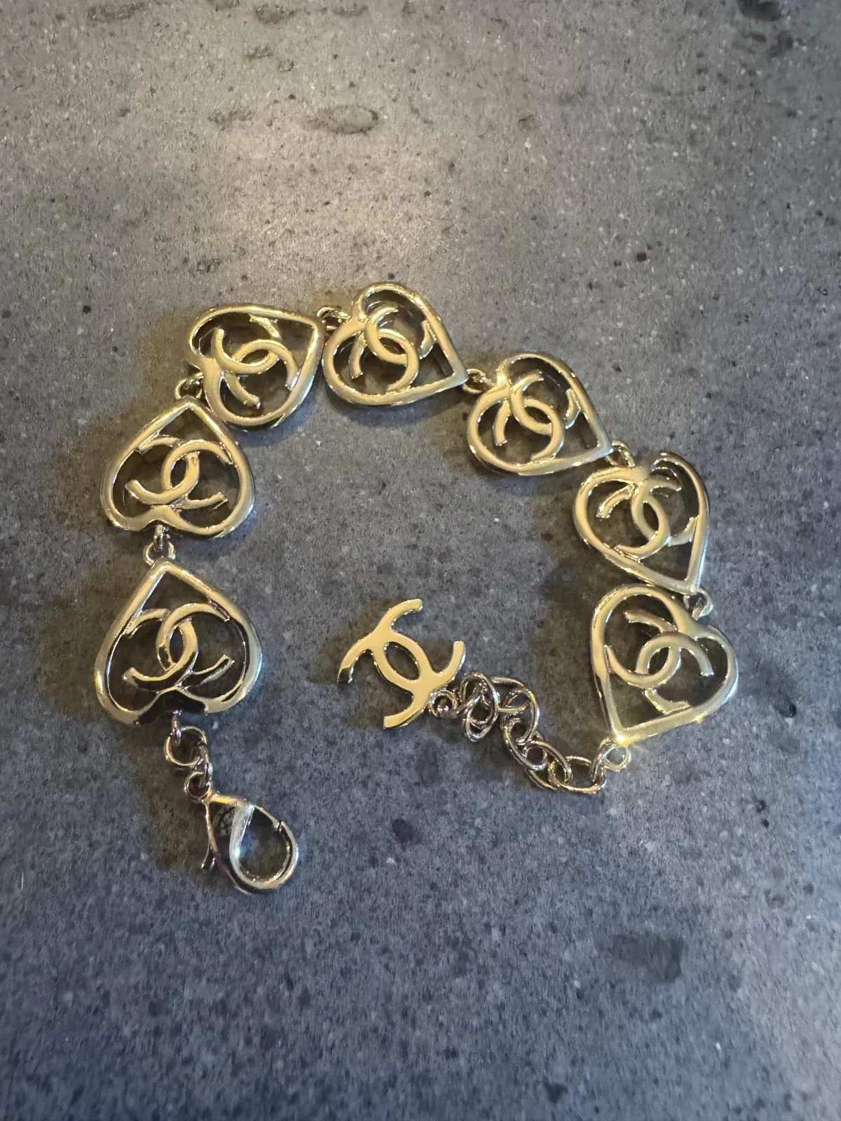 Product image for 32 Chanel Silver Tone Heart Bracelet B22P 8" - pre-owned---excellent