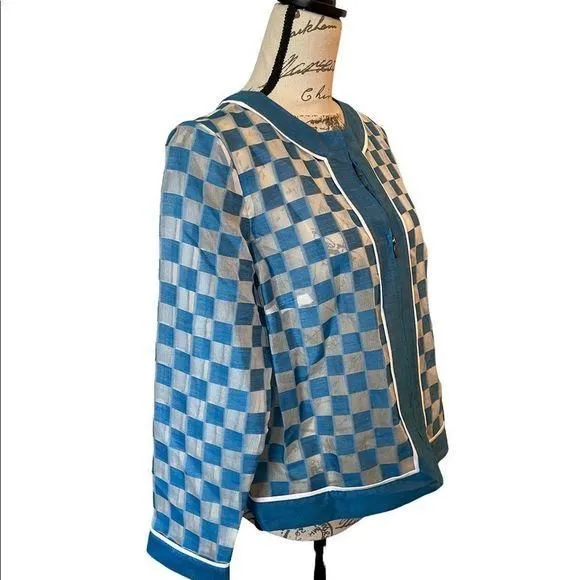 Listing Image Blurred Background