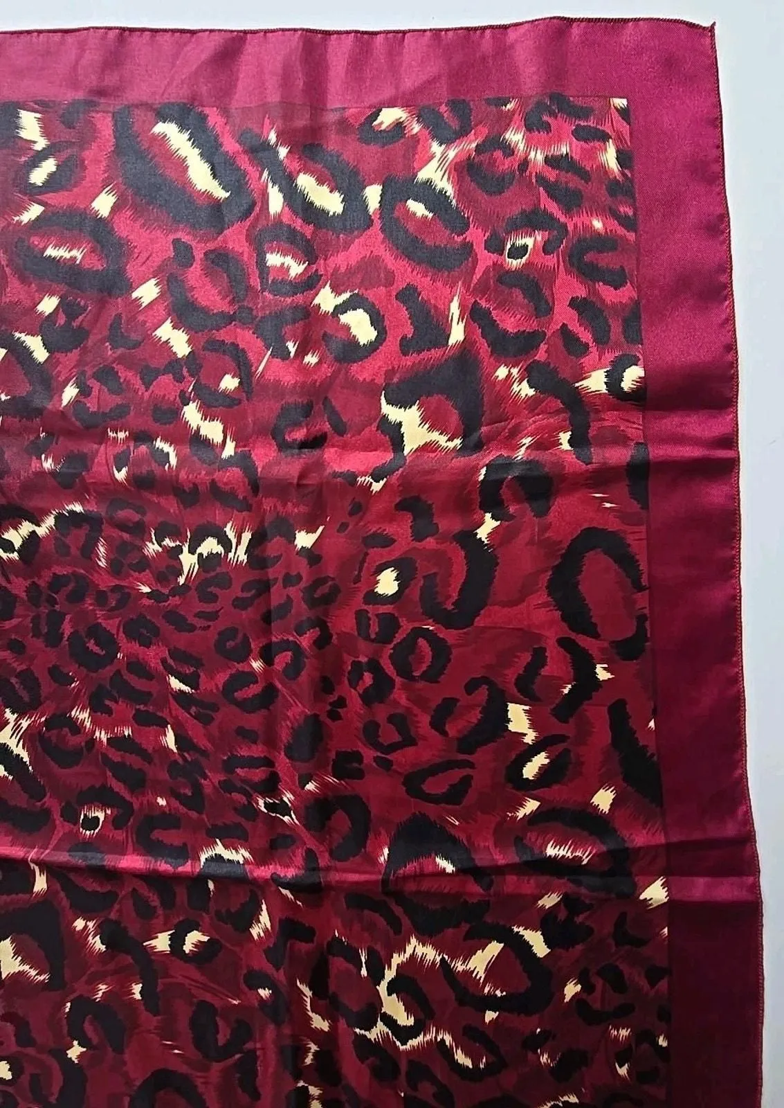 Listing Image Blurred Background