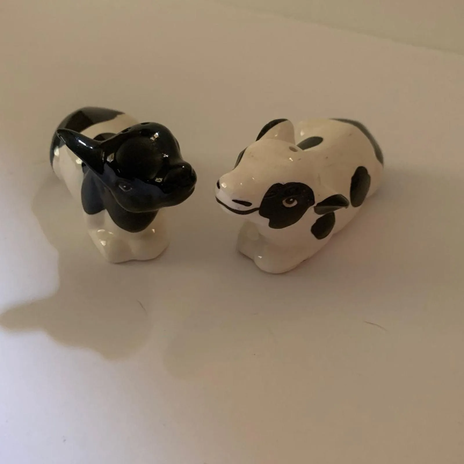 Product image for Salt and Pepper Shakers Cows