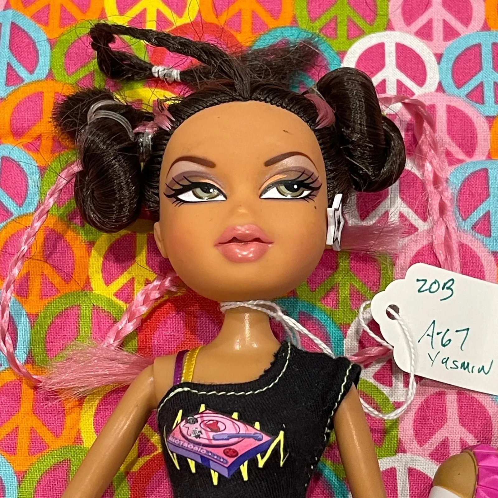 Product image for Bratz My Passion Yasmin Doll Lot 20B #67 pink streaks