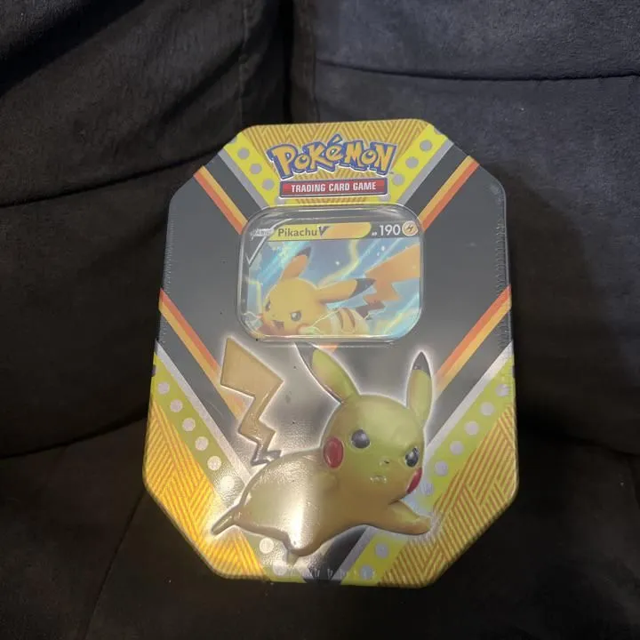 Product image for V Powers Tin (Pikachu V)