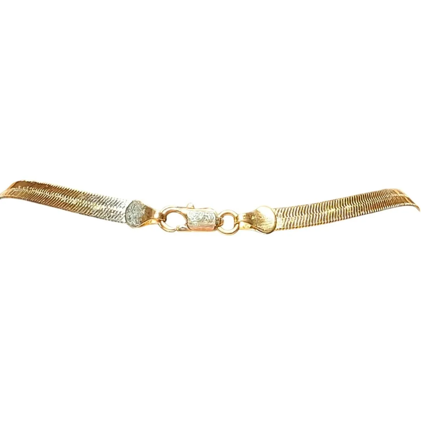 Listing Image Blurred Background