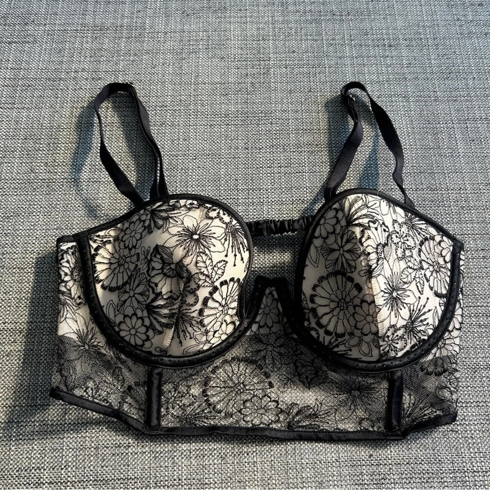 Product image for Victoria's Secret Beige Black Lightly Lined Floral Lace Balconette Bra Size 34D - new-without-tags - Victoria's Secret