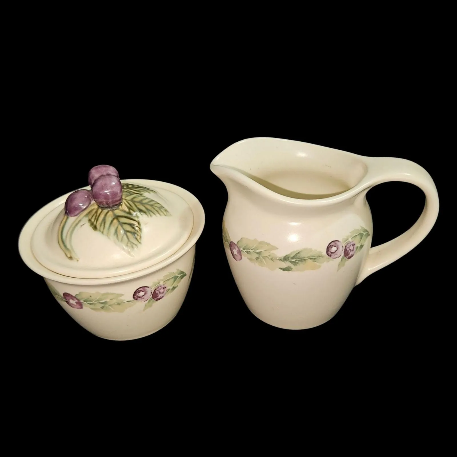 Pfaltzgraff Jamberry Creamer Lidded Sugar Bowl Set Pat Farrell