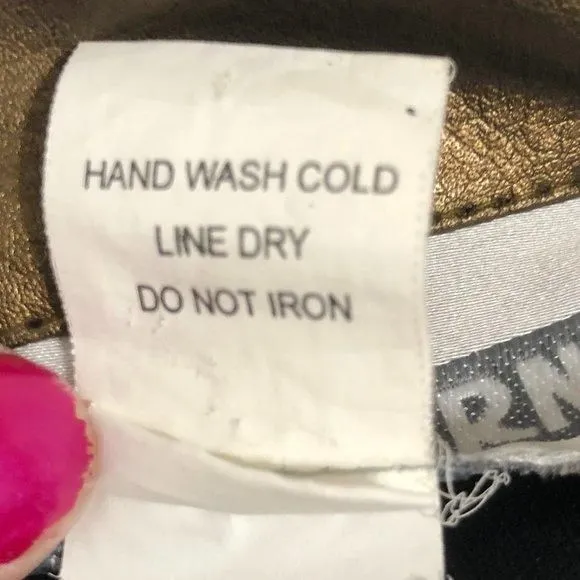 Listing Image Blurred Background