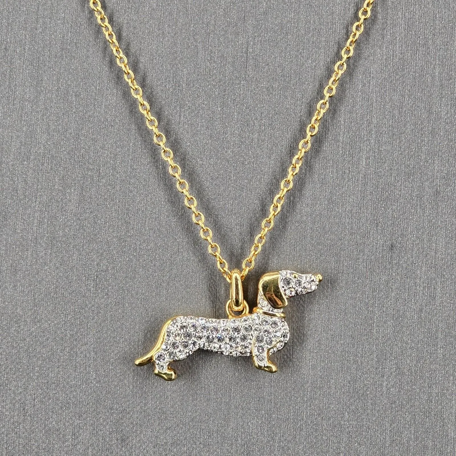 Product image for Danberry Mint Dachshund Pendant "Diamond In The Ruff"