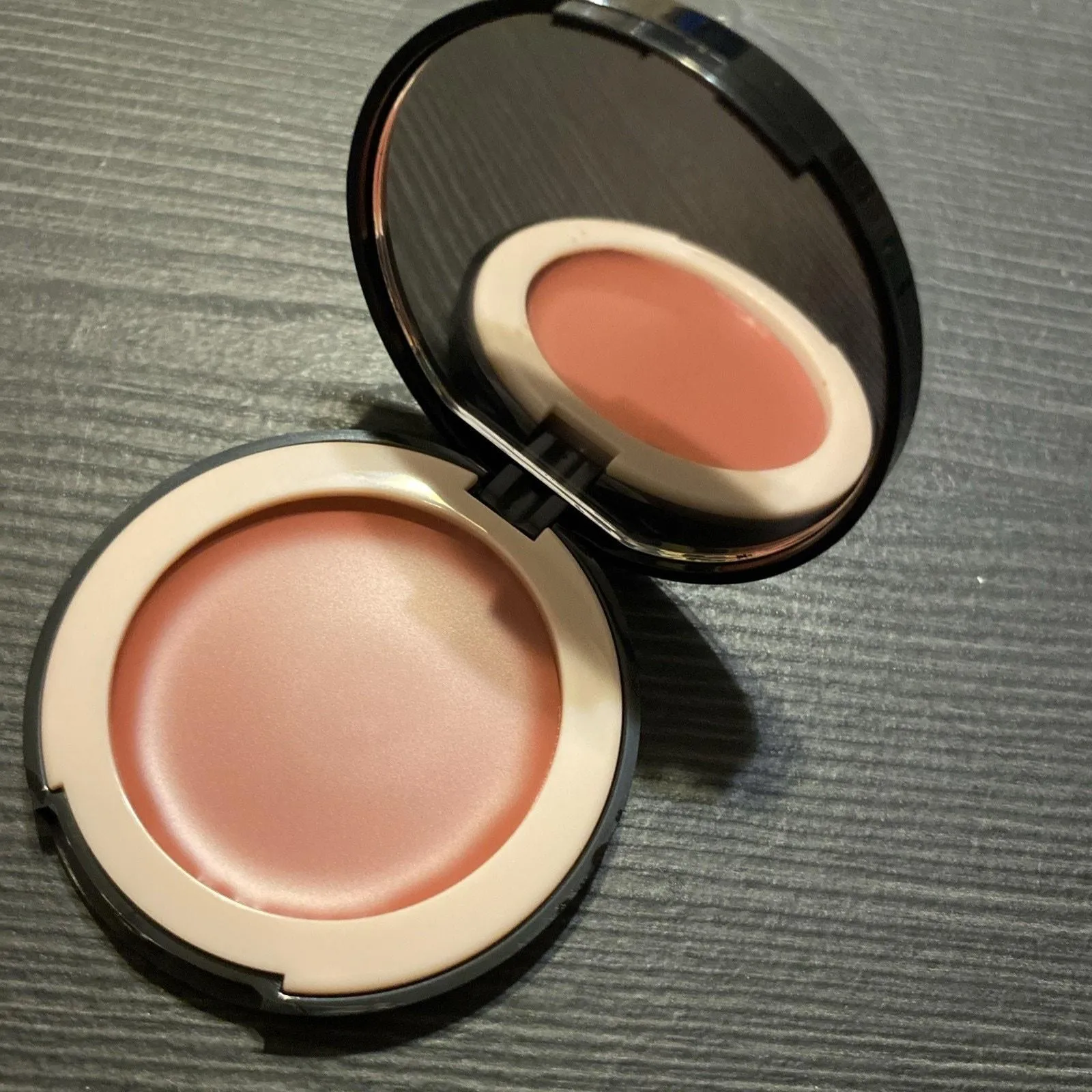 Product image for Doll 10 HydraGel Cream Balm She’s A Doll Blush Compact With Mirror 0.14 oz New