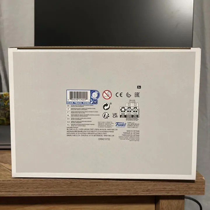 Listing Image Blurred Background