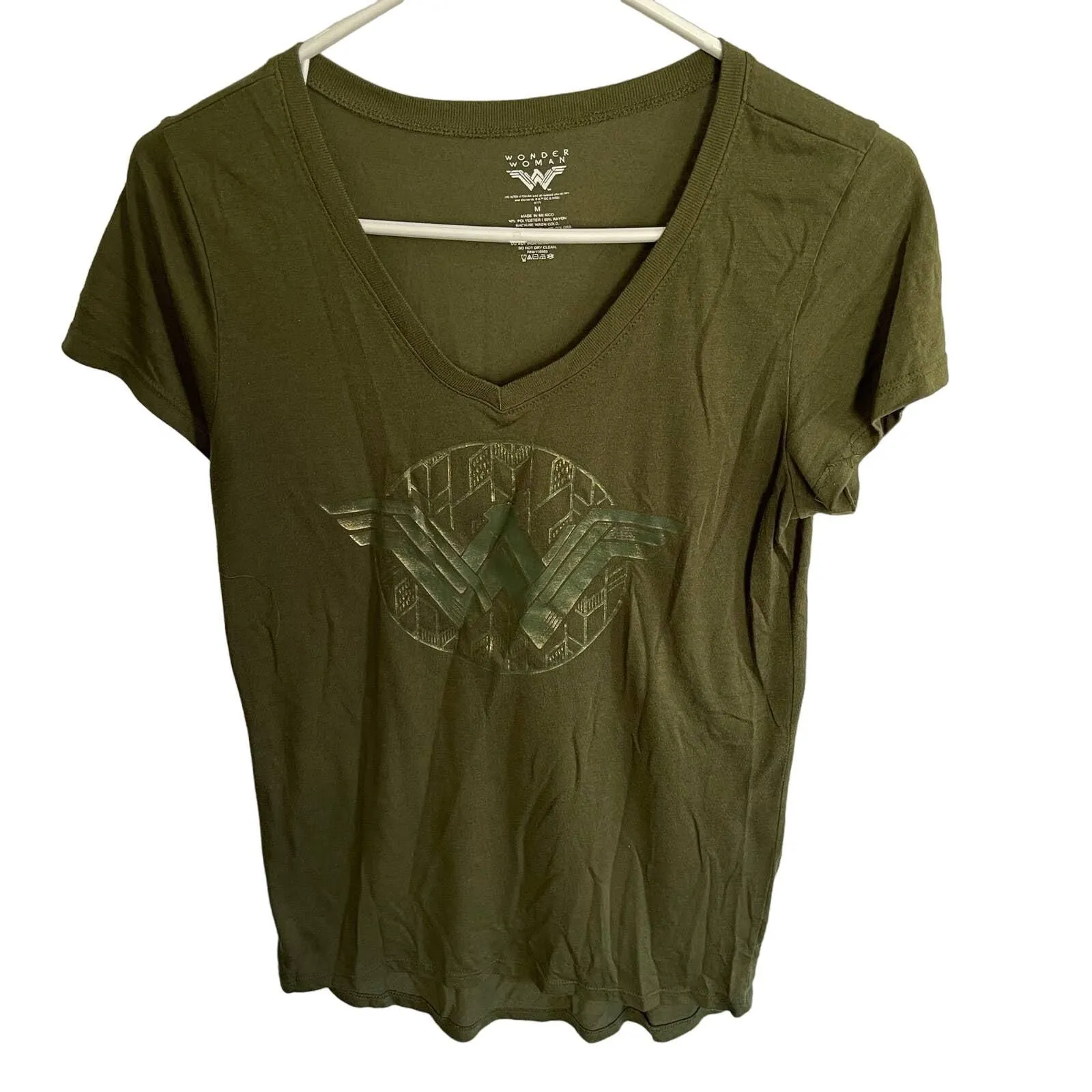 Product image for Wonder woman Olive Green Graphic Print T-shirt Medium - pre-owned---good - DC Comics