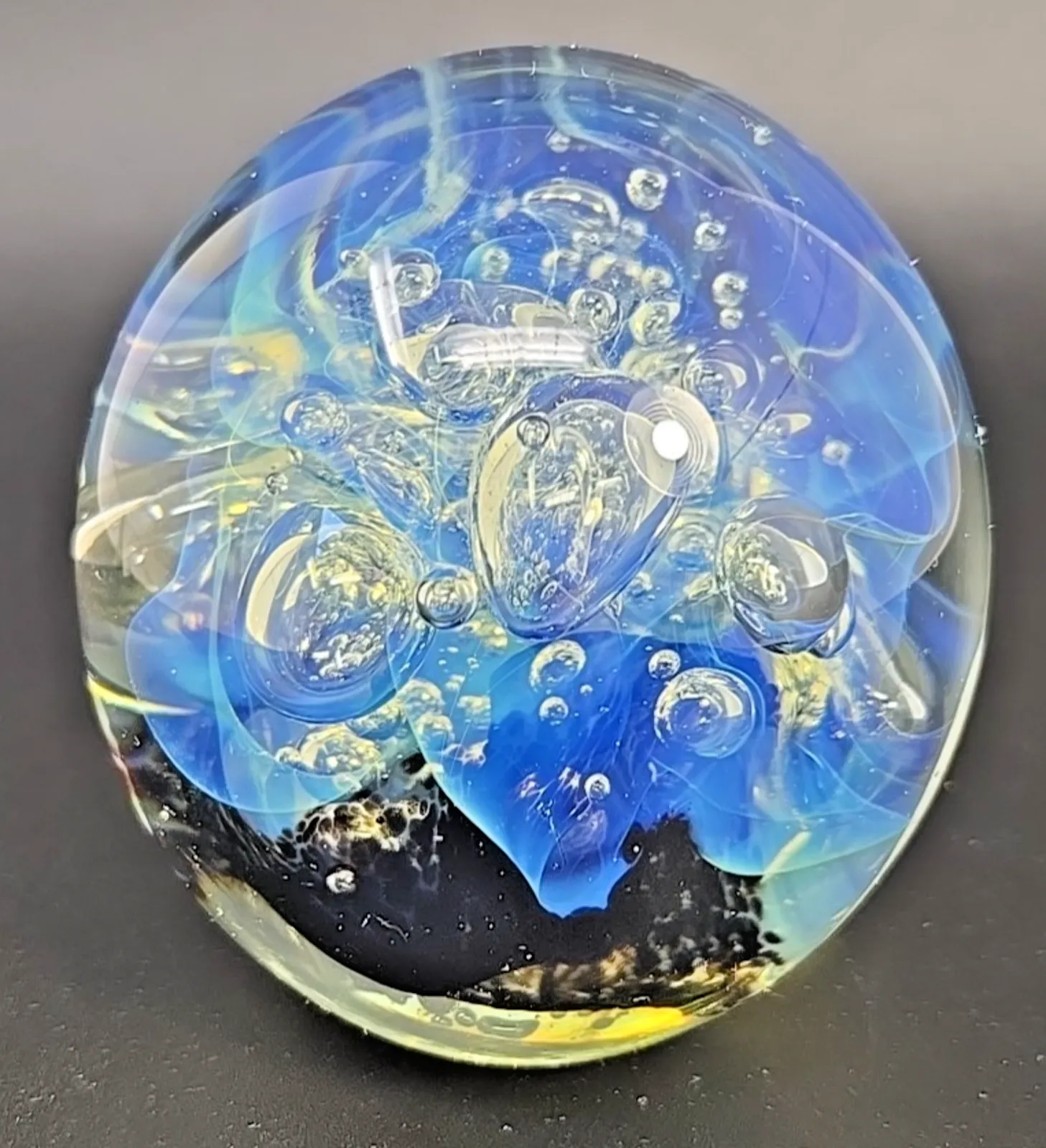 Product image for 1996 Robert Eickholt Signed Dichroic Large Bubble Paperweight 3.5" U30