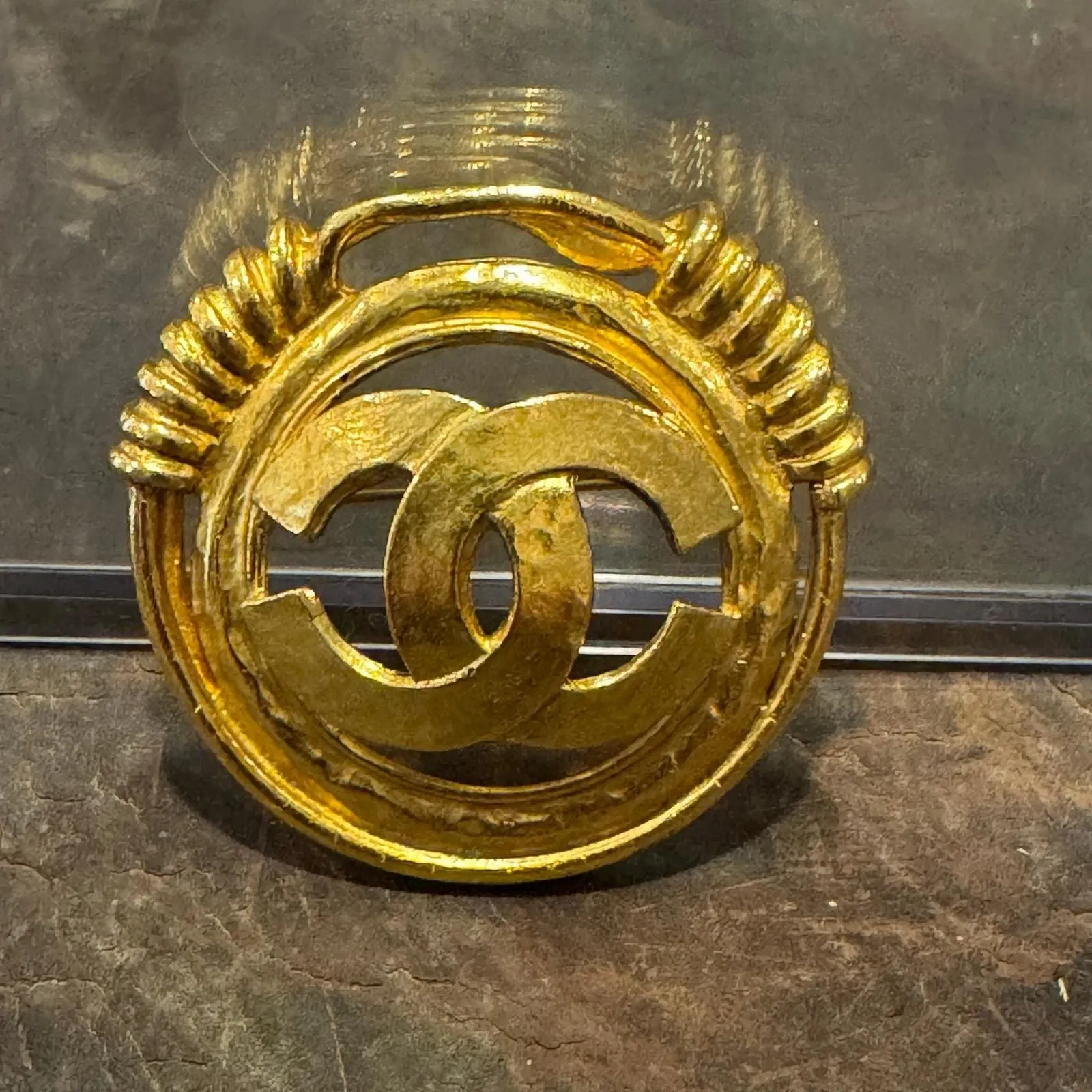 Product image for 62 Chanel Vintage Circle Wrap Brooch 94P 24k Gold Plated Authentic CoA