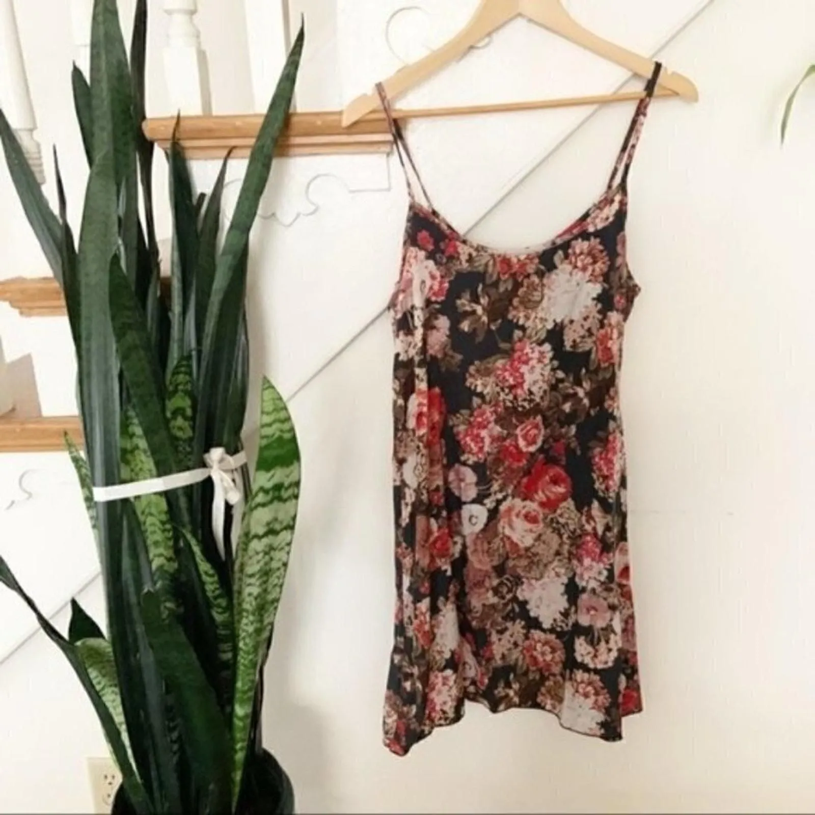 Product image for Matty M floral pattern mini dress sleeveless sz M - new-without-tags - Matty M