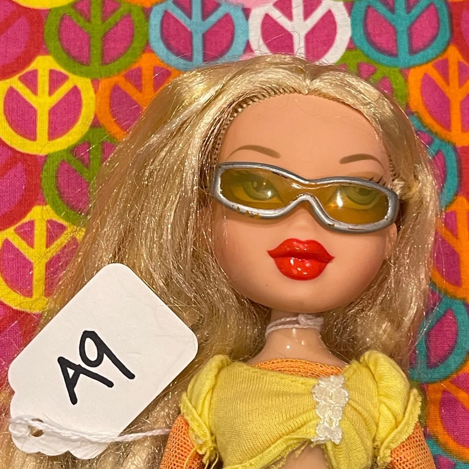 Product image for Bratz ICandy cloe Doll Lot #20A A- #9 Original Outfit Shoes & Glasses As Shown