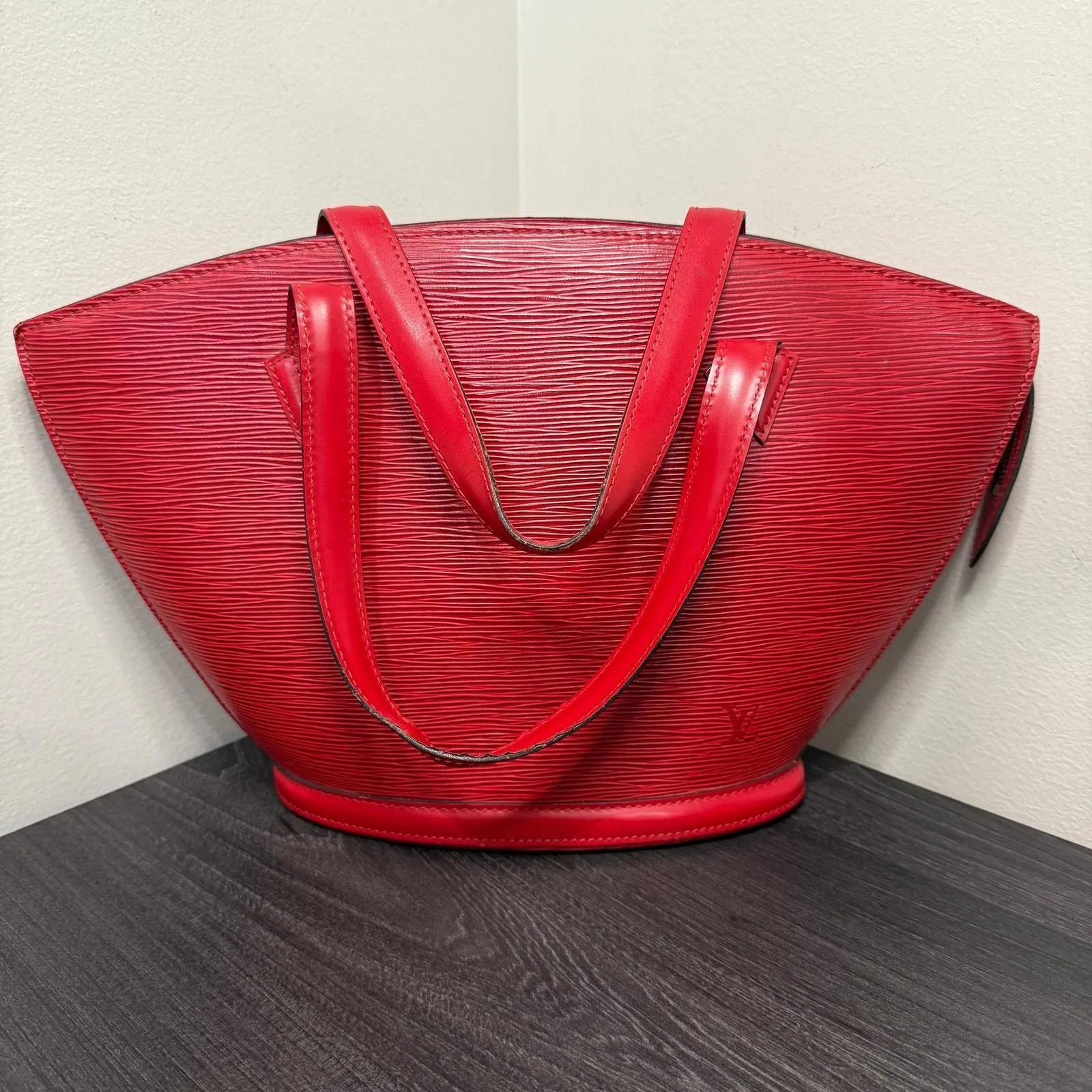 Product image for #1065 LOUIS VUITTON Epi Saint Jacques PM Castillan Red