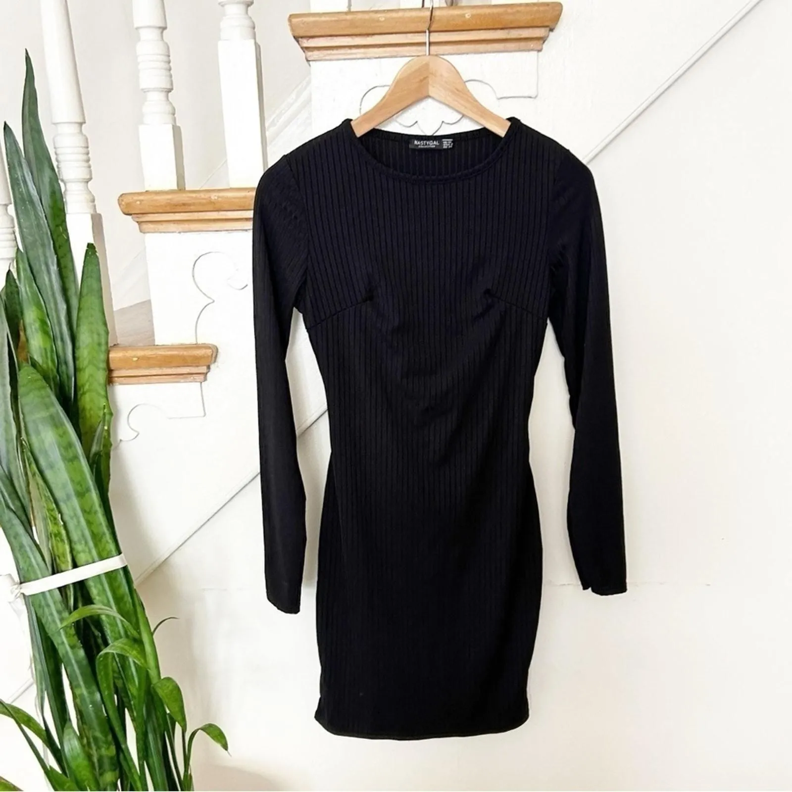Product image for Nasty Gal Black Long Sleeve Round Neck Ribbed Bodycon Dress w/ Back Cut-Out Sz 6 - new-without-tags - Nasty Gal