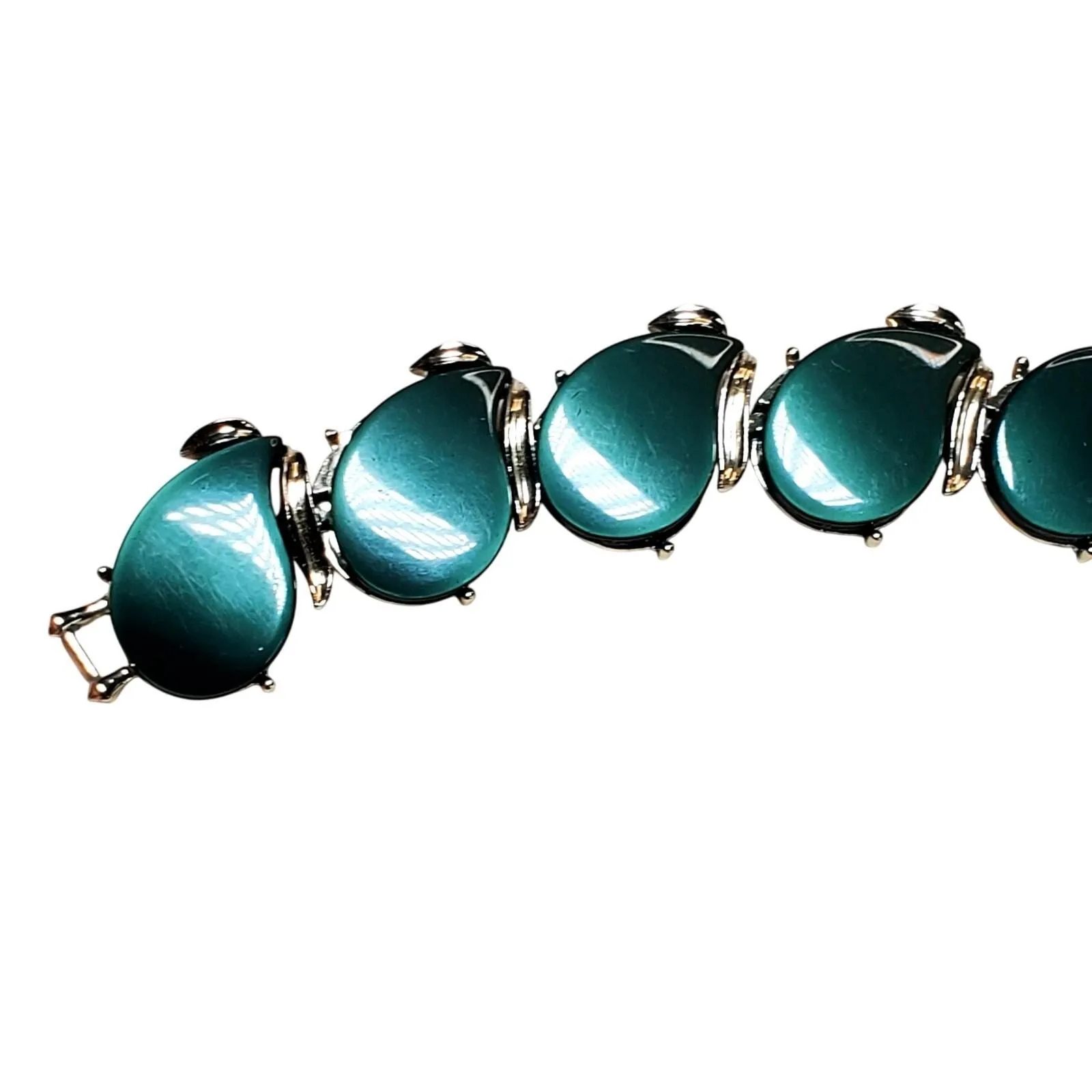 Product image for Green Tear Drop Pendant Bracelet Plastic Fold Over Clasp MCM 7" - Bracelet - pre-owned---excellent
