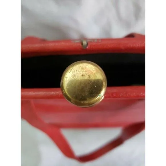 Listing Image Blurred Background