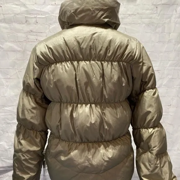 Listing Image Blurred Background