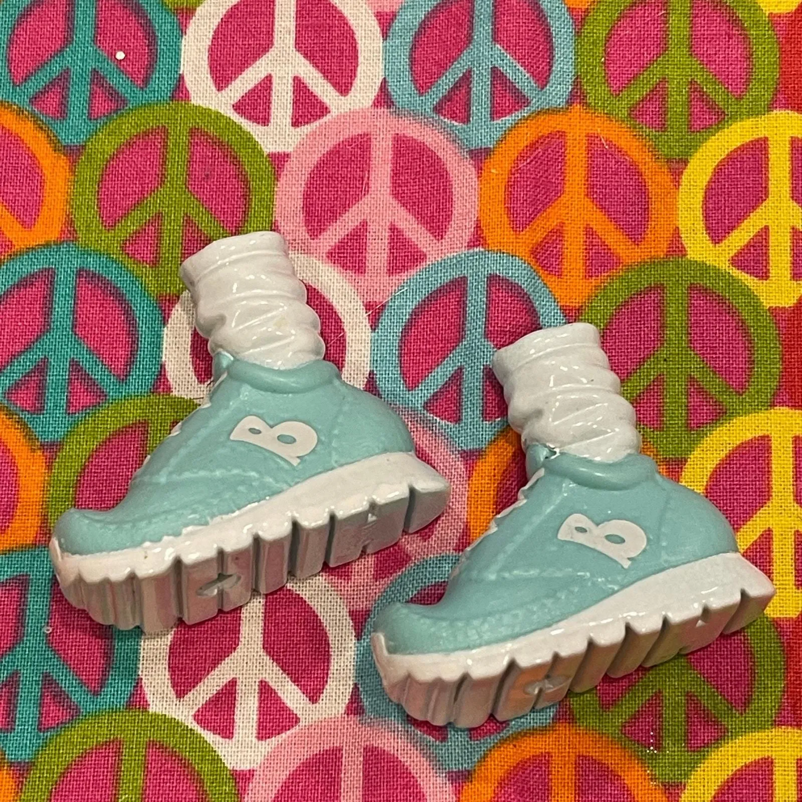 Product image for Bratz Footwear Fierce Fitness Cloe Blue & White Sneakers Socks
