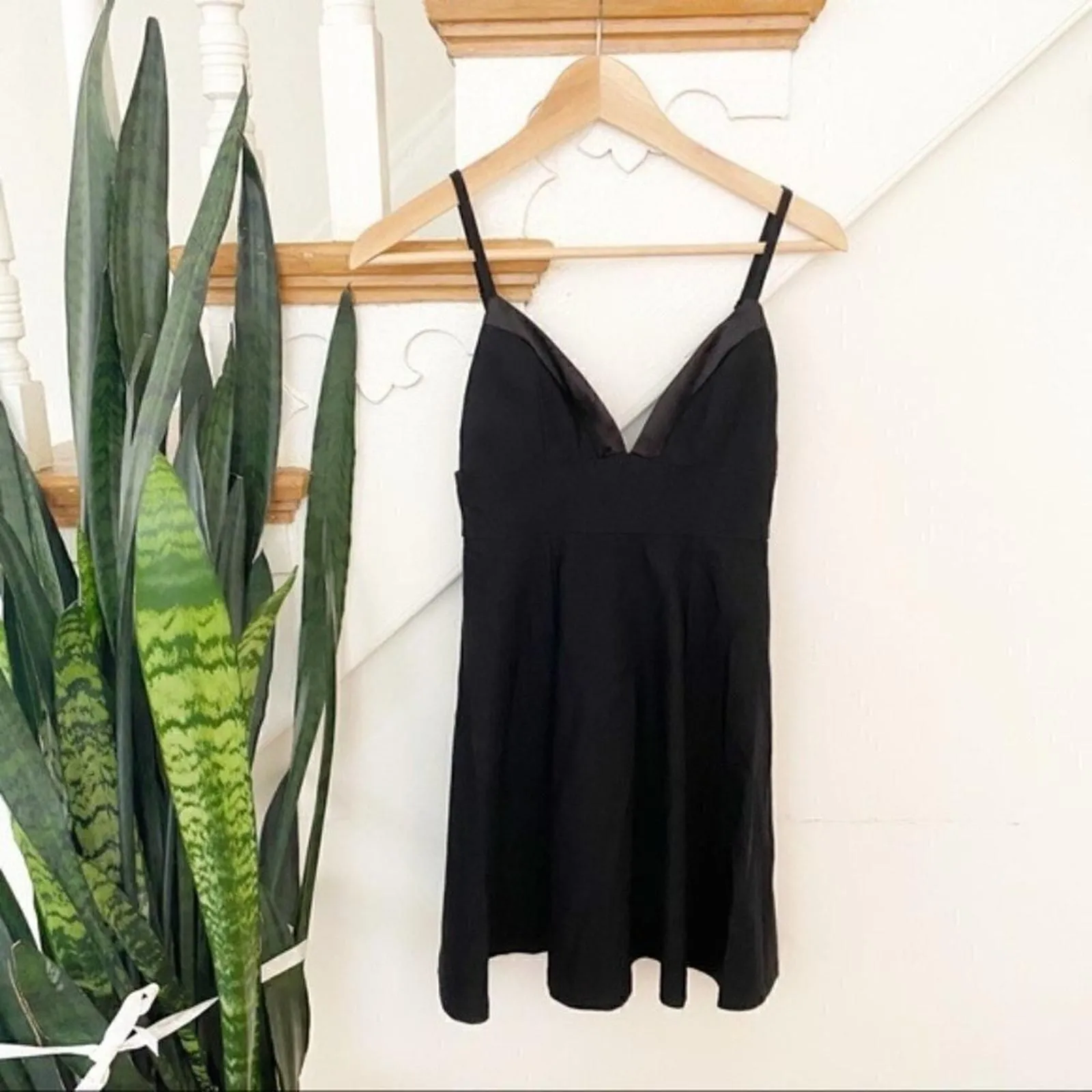 Product image for Tobi black faux leather detail mini dress sz S - new-without-tags - Tobi