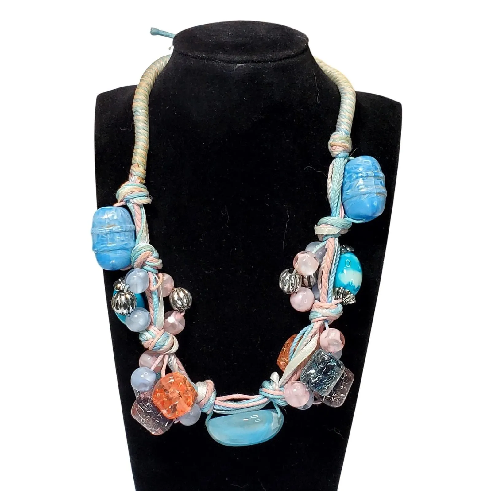 Product image for Handmade Beaded Necklace 18" Chunky Retro - 18" - Necklace - pre-owned---excellent