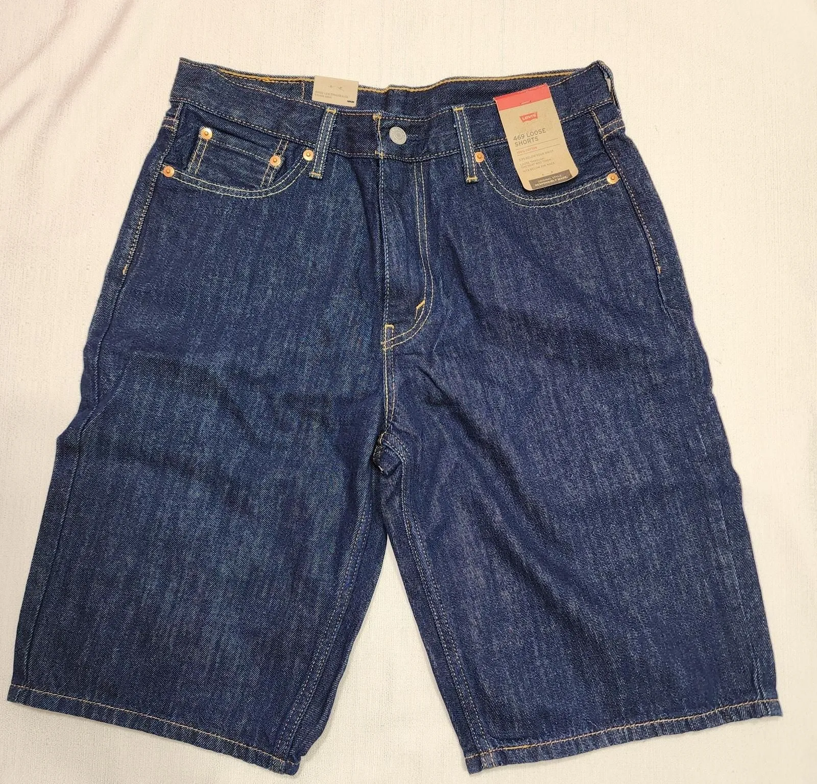 Product image for Levi's 469 men shorts waist 30'' denim  - new-with-tags - levis